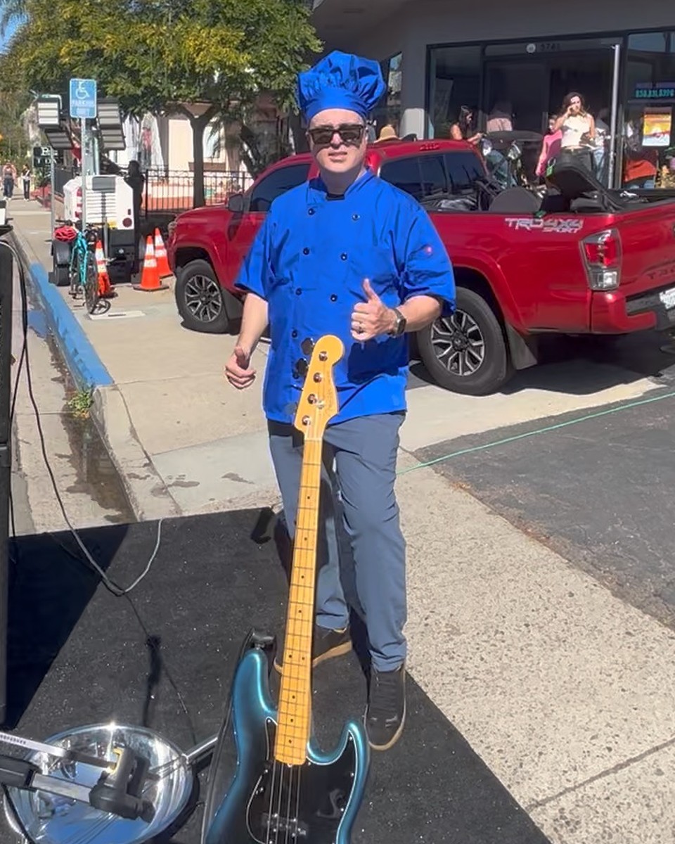 Howie Fitzgerald preparing for a live performance